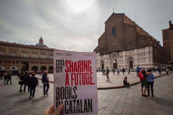 Fotos: Sharing a Future. Books in Catalan Bologna 2017