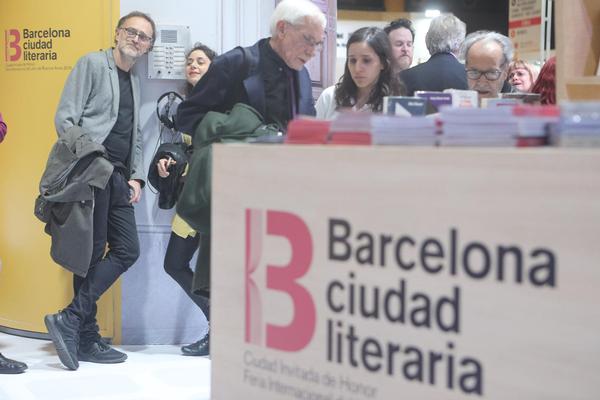 Fotos: Estand de 'Barcelona, ciudad literaria' a la FIL Buenos Aires 