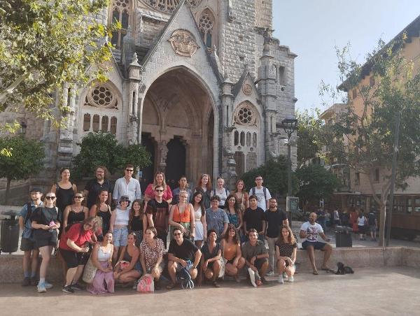 Estudiants universitaris d’arreu del món fan una estada a les Illes Balears de llengua i cultura catalanes