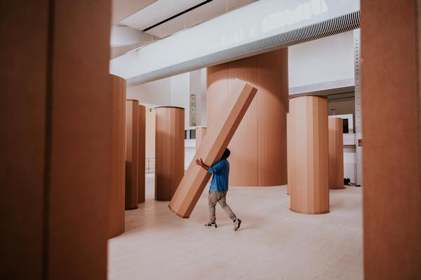 El CAM Gulbenkian de Lisboa presenta una gran exposición individual de Carlos Bunga