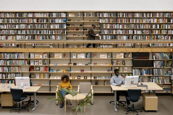 Biblioteca de Lillehammer on es farà la reunió FOTO: Cottonbro