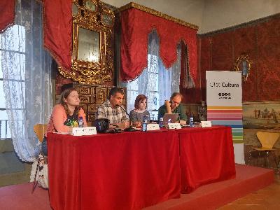 Taula rodona: “El periodisme i la política en el temps de la revolució digital”