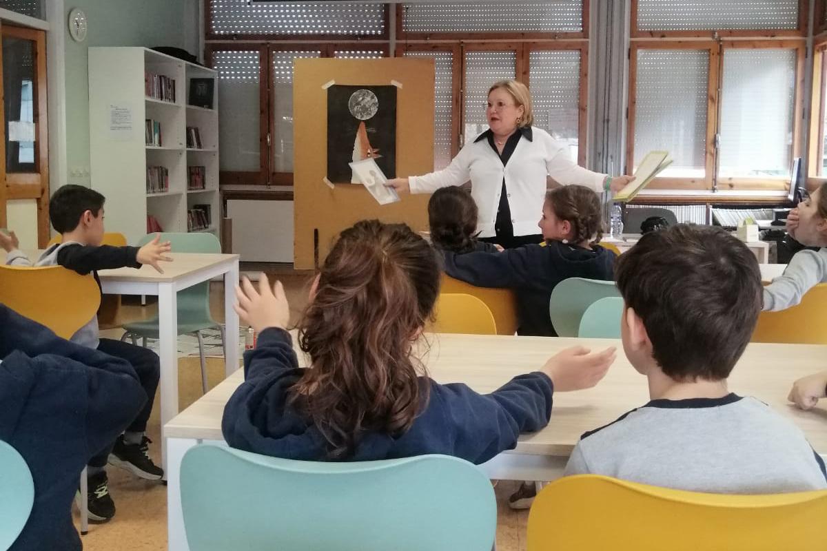 Montse Homs brings poetic fables to Andorran students 