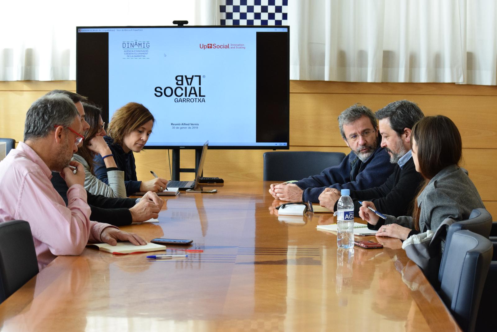 Reunió entre Alfred Vernis, Joaquin Alcalde i DinàmiG