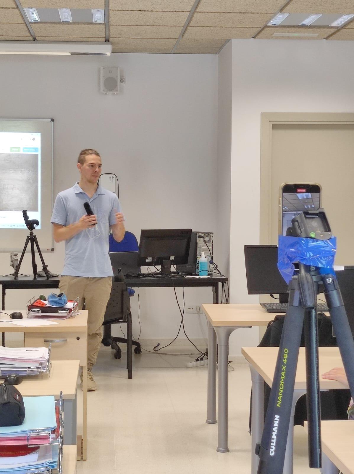 Colby Theriault Smith  gives a workshop on filming with smartphones