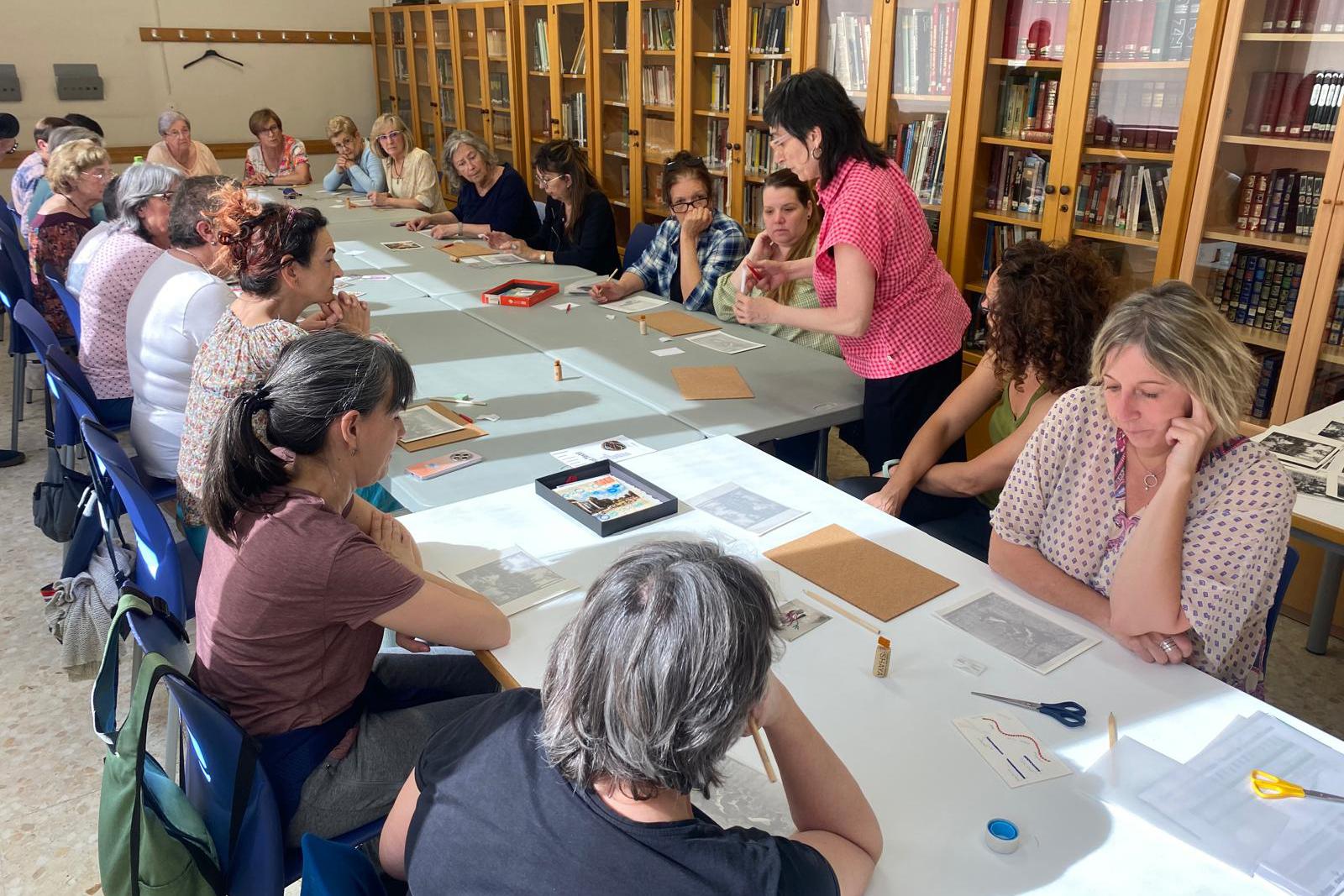 Taller de brodat sobre fotografia amb Tatiana Donoso