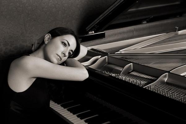 At the piano with Mompou, Granados by Maite Aguirre